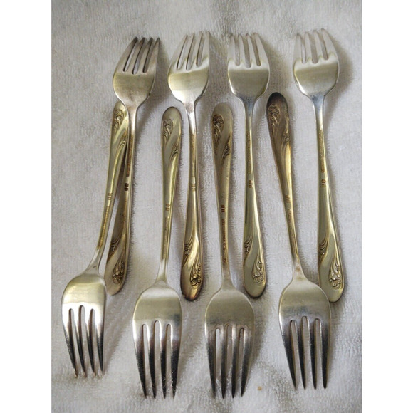 Holmes & Edwards Silverplate Silverware Romance Pattern Salad Forks 8 Pieces - Picture 6 of 9